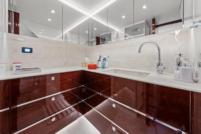 Tribu Yacht Photos Pics 