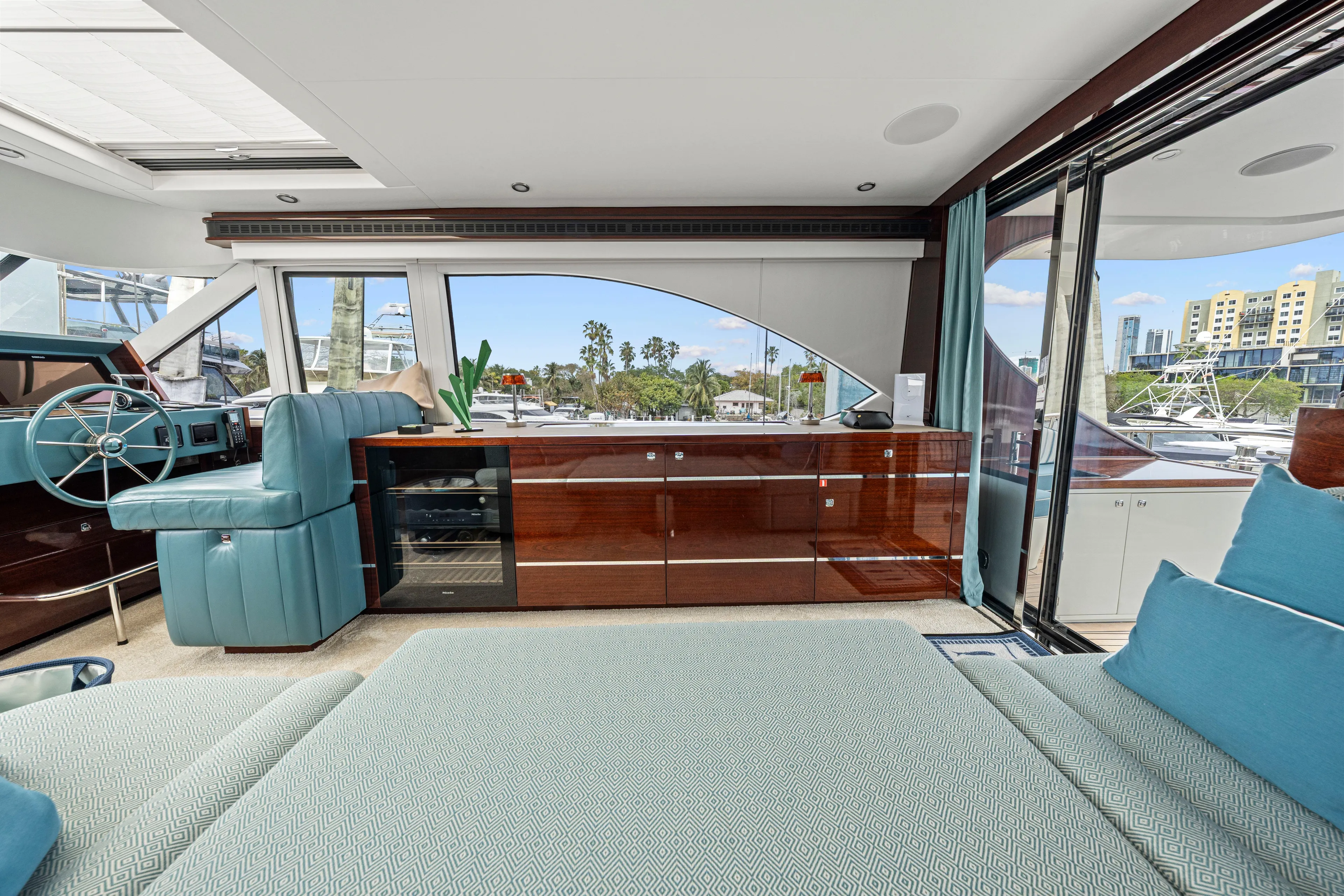 Tribu Yacht Photos Pics 