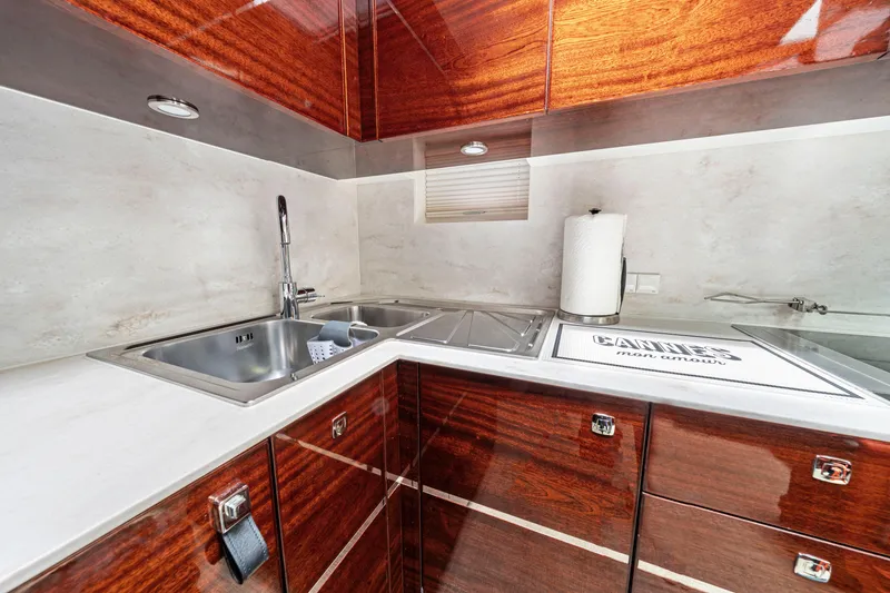 Tribu Yacht Photos Pics 