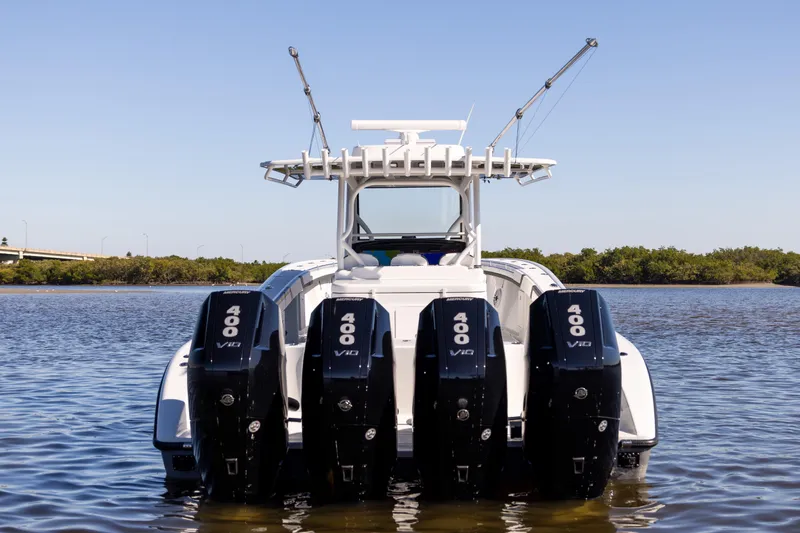  Yacht Photos Pics 2024 Yellowfin 39 Offshore boat with four powerful Mercury 400 V10 engines.