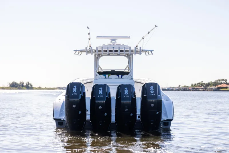  Yacht Photos Pics 2024 Yellowfin 39 Offshore boat with four powerful 400 V10 engines on the water.