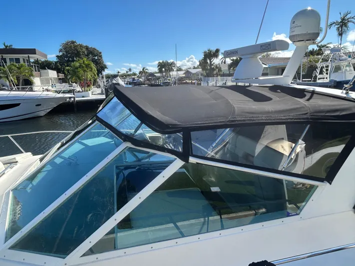 Reel Estate Yacht Photos Pics 