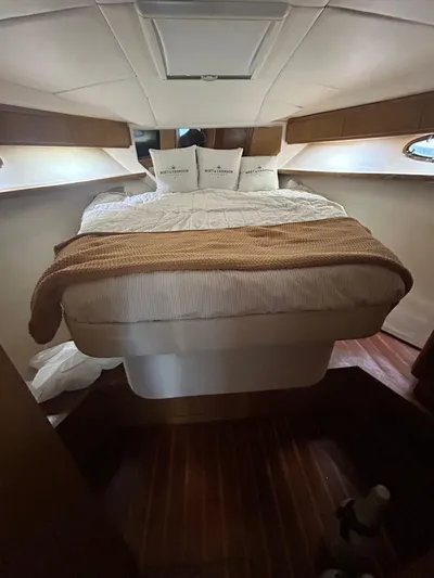 Reel Estate Yacht Photos Pics 