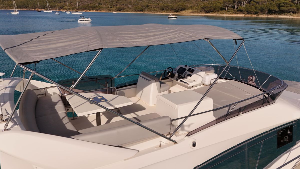 2022 Prestige 46 