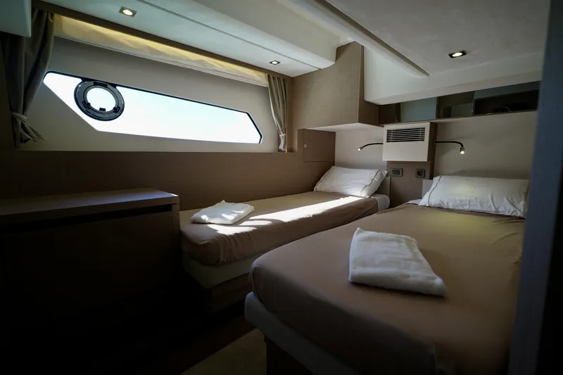  Yacht Photos Pics Jeanneau Prestige 460 - Yacht occasion M&eacute;diterran&eacute;e&nbsp;