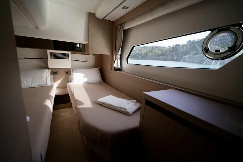  Yacht Photos Pics Jeanneau Prestige 460 - Yacht occasion M&eacute;diterran&eacute;e&nbsp;