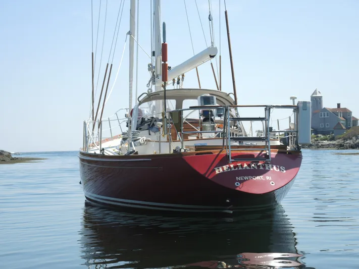 Helianthus Yacht Photos Pics 
