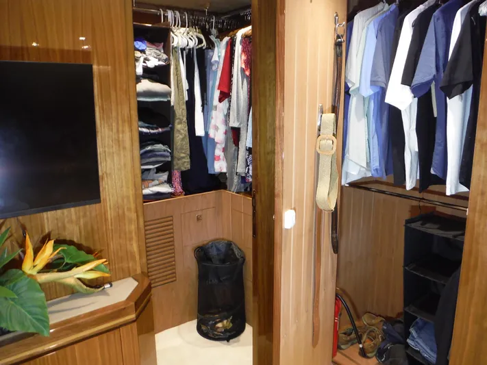 Encore Yacht Photos Pics 