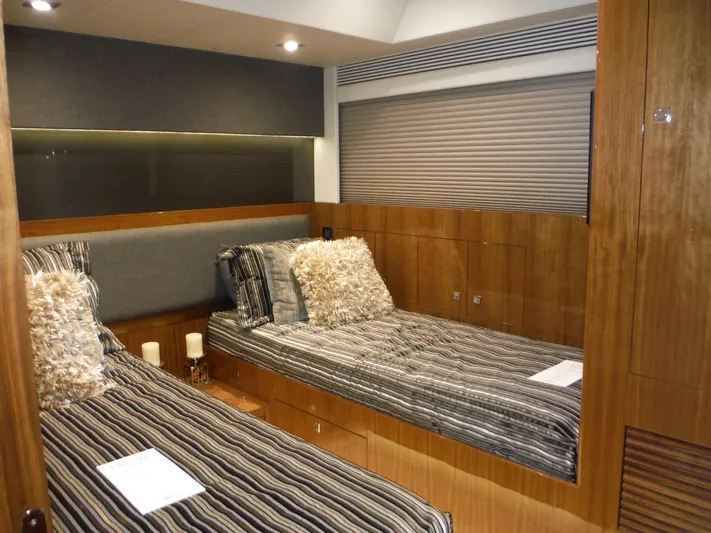 Encore Yacht Photos Pics 