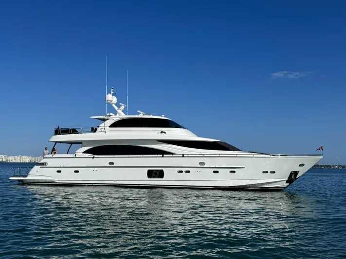 Encore Yacht Photos Pics 