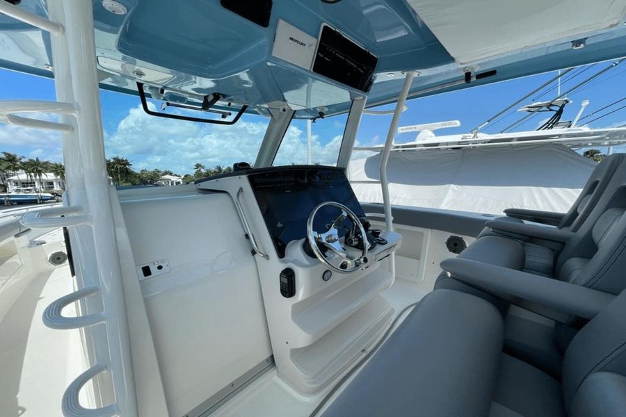 2022 Boston Whaler 380 Outrage