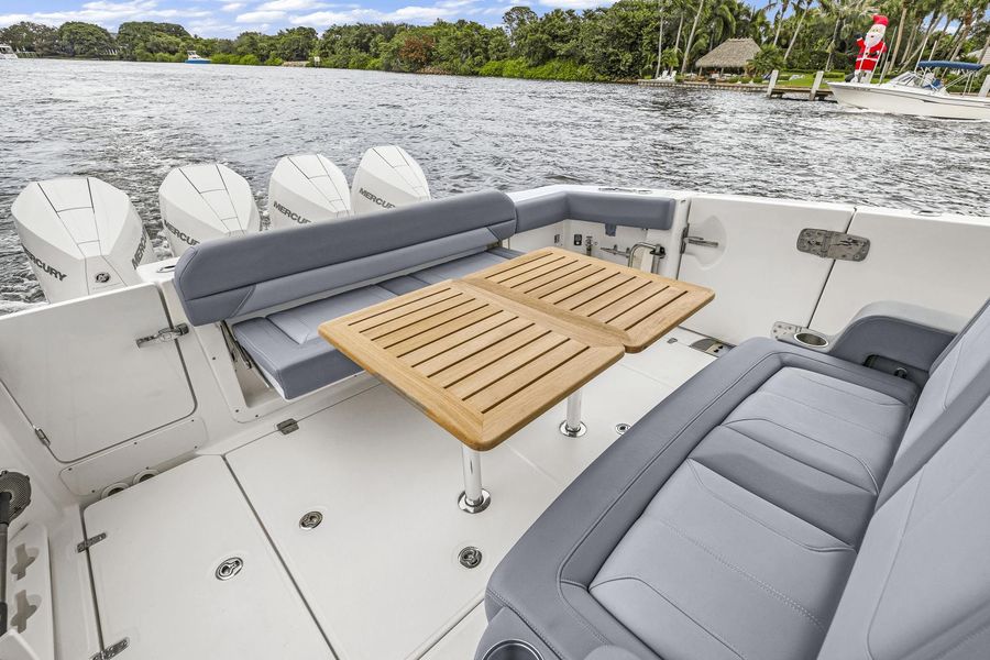 2022 Boston Whaler 380 Outrage