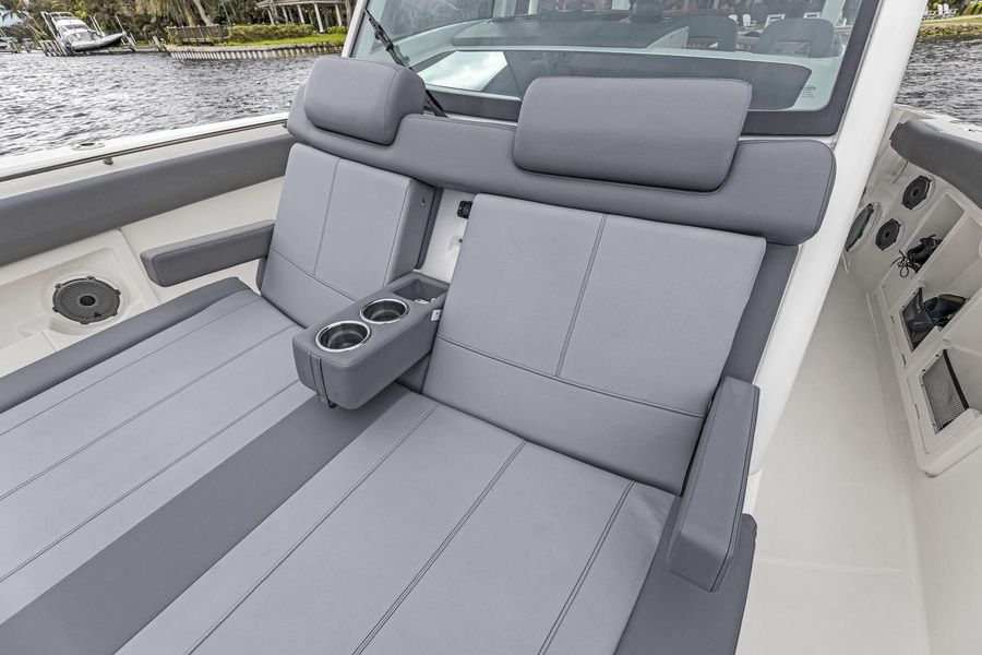 2022 Boston Whaler 380 Outrage