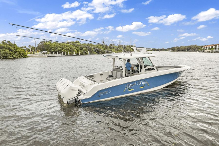 2022 Boston Whaler 380 Outrage