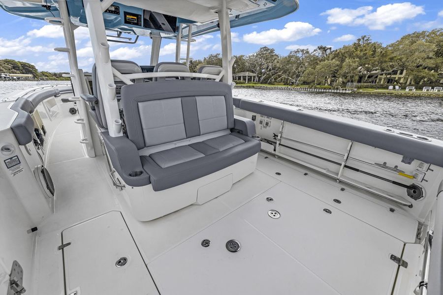 2022 Boston Whaler 380 Outrage
