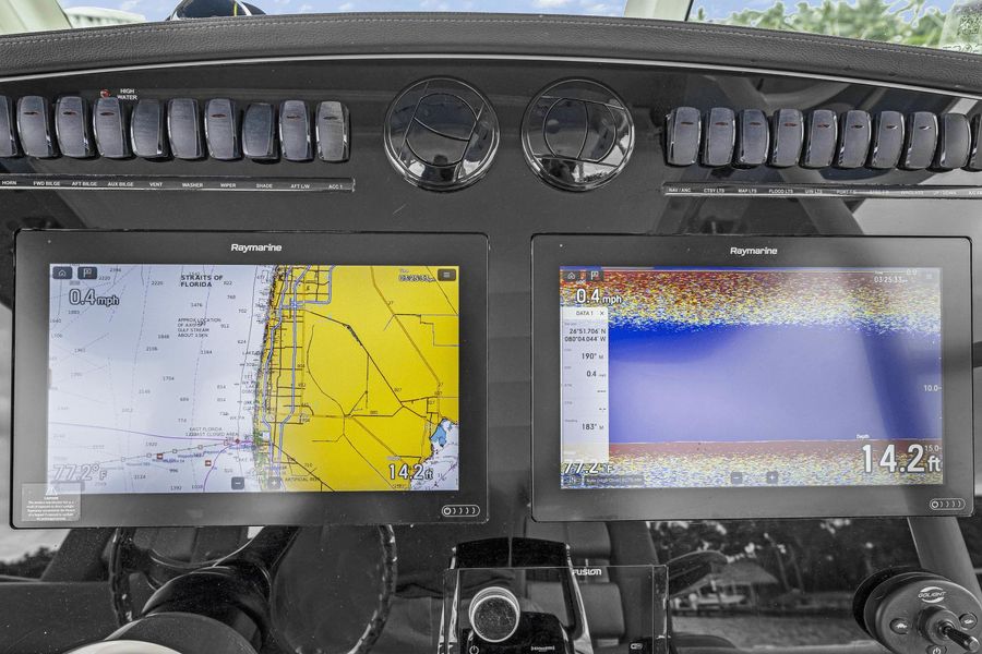 2022 Boston Whaler 380 Outrage