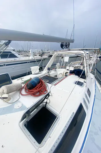 5th Row Center Yacht Photos Pics 