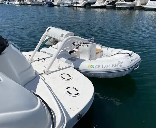 Hale Yes Yacht Photos Pics 