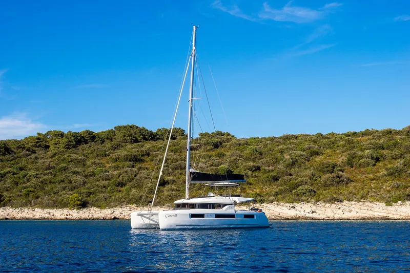 Catwalk Yacht Photos Pics 