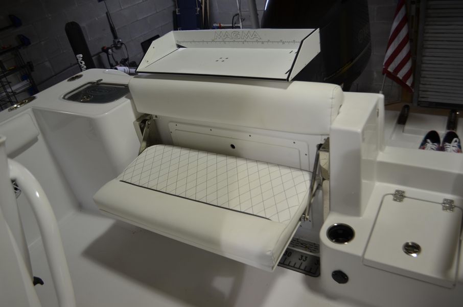 2022 Sportsman Open 242 Center Console