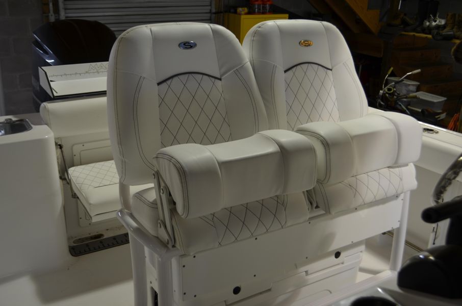 2022 Sportsman Open 242 Center Console