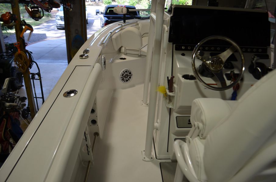 2022 Sportsman Open 242 Center Console