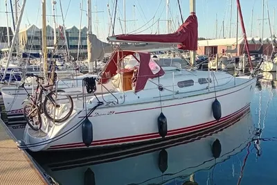 2004 Delphia 29