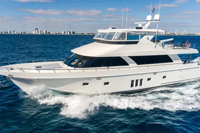 2011 Ocean Alexander 85E