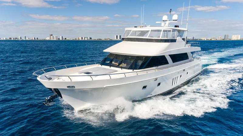 Uncorked Yacht Photos Pics Luxury 2011 Ocean Alexander 85E yacht cruising on open sea.