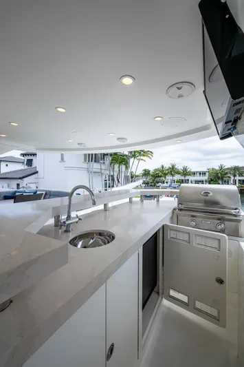 Uncorked Yacht Photos Pics 