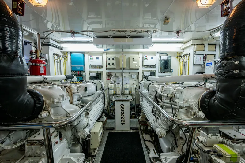 Uncorked Yacht Photos Pics 