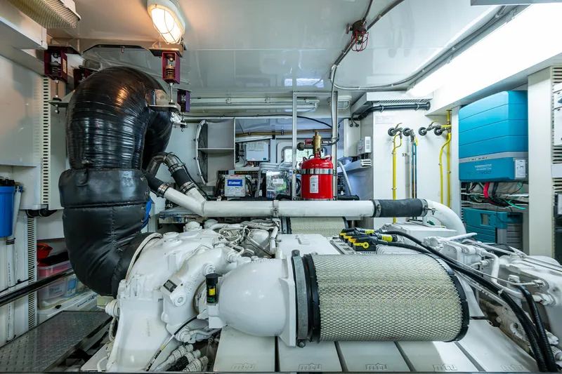 Uncorked Yacht Photos Pics 