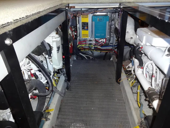 Lit Up Yacht Photos Pics 