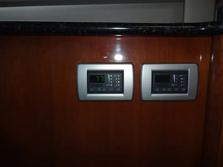 Lit Up Yacht Photos Pics 