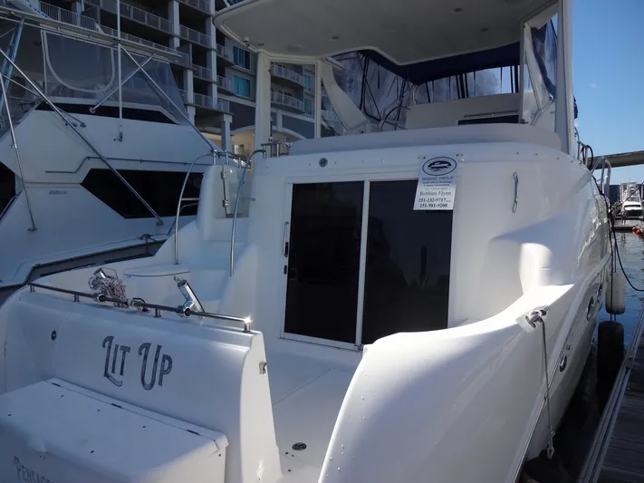 Lit Up Yacht Photos Pics 