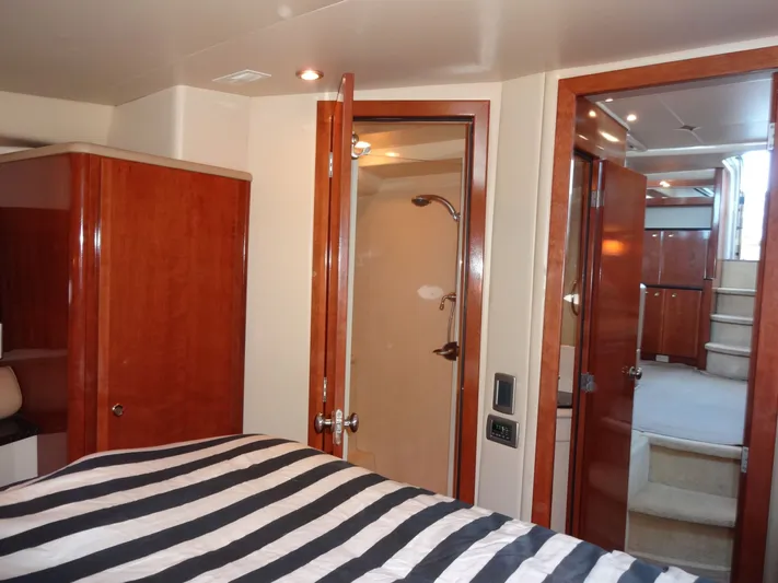 Lit Up Yacht Photos Pics 