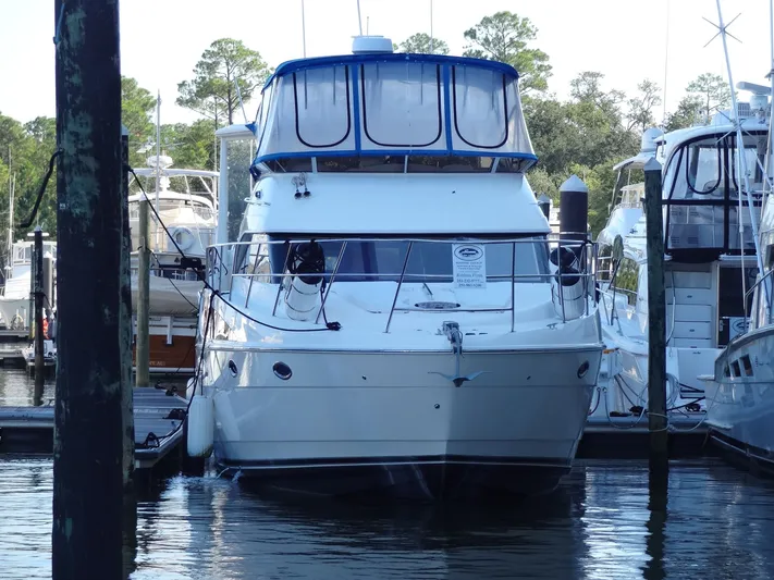 Lit Up Yacht Photos Pics 