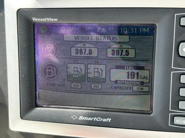 Incentive Yacht Photos Pics SmartCraft VesselView display on 2008 Sea Ray 47 Sedan Bridge showing fuel status and vessel data.