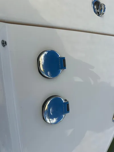  Yacht Photos Pics 2024 Grady-White Freedom 285 boat fuel caps, close-up view.