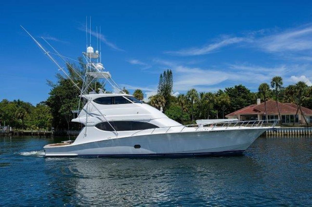 2007 Hatteras 68 