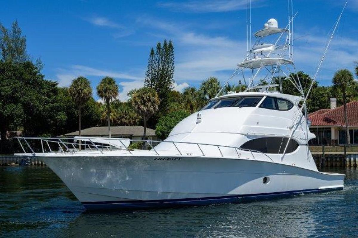 2007 Hatteras 68 
