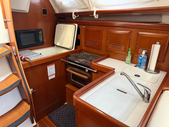 Wind Dancer Yacht Photos Pics 