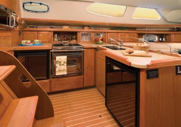 2012 Hunter 45 Deck Salon