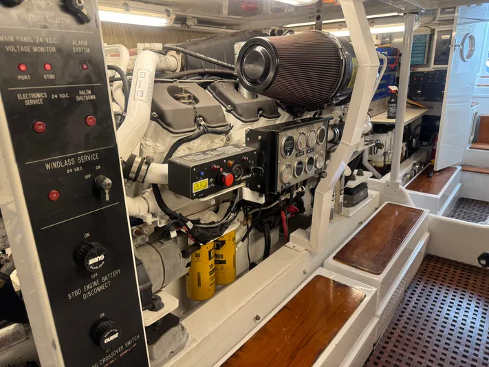 Nauti Toy Yacht Photos Pics 