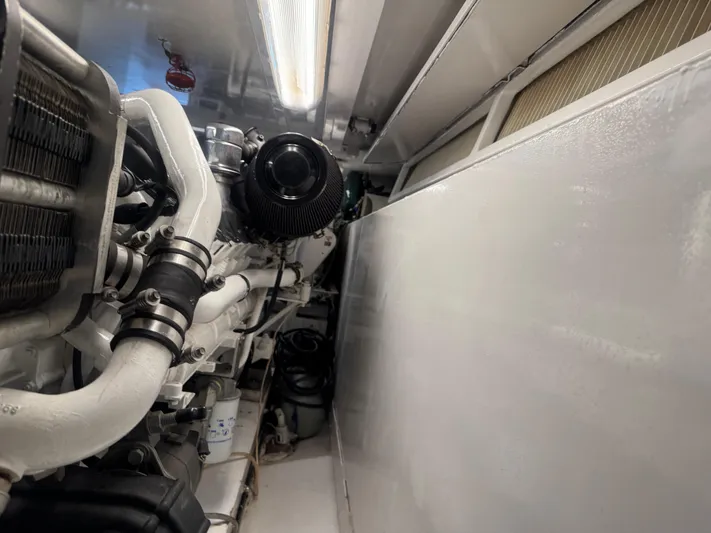 Nauti Toy Yacht Photos Pics 