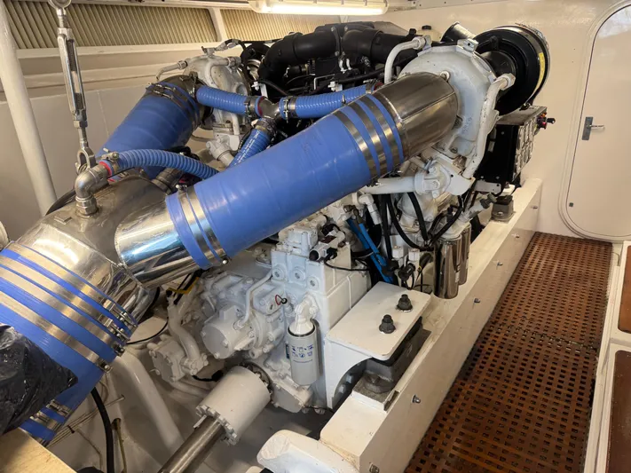 Nauti Toy Yacht Photos Pics 