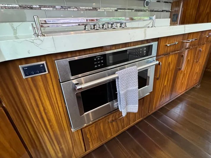 Nauti Toy Yacht Photos Pics 