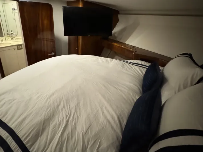 Nauti Toy Yacht Photos Pics 