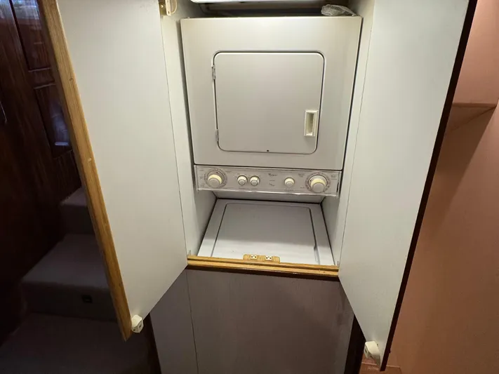 Nauti Toy Yacht Photos Pics 