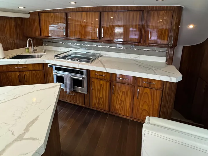 Nauti Toy Yacht Photos Pics 